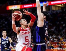 IM体育社区互动入口-韩国队险胜中国队，安赛龙扛起全队