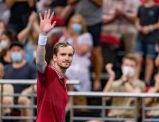 IM体育app-联合杯横扫法网，梅德韦杰夫扛起全队