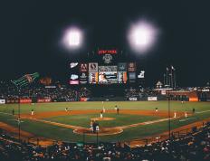 IM体育数据分析平台-欧冠半决赛之夜，卡塞米罗的防守艺术，如何用智慧与铁血锁死对手