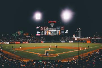 IM体育赛事直播入口-北欧铁闸与高原雄鹰，当挪威防线在墨西哥城刷新足坛唯一性