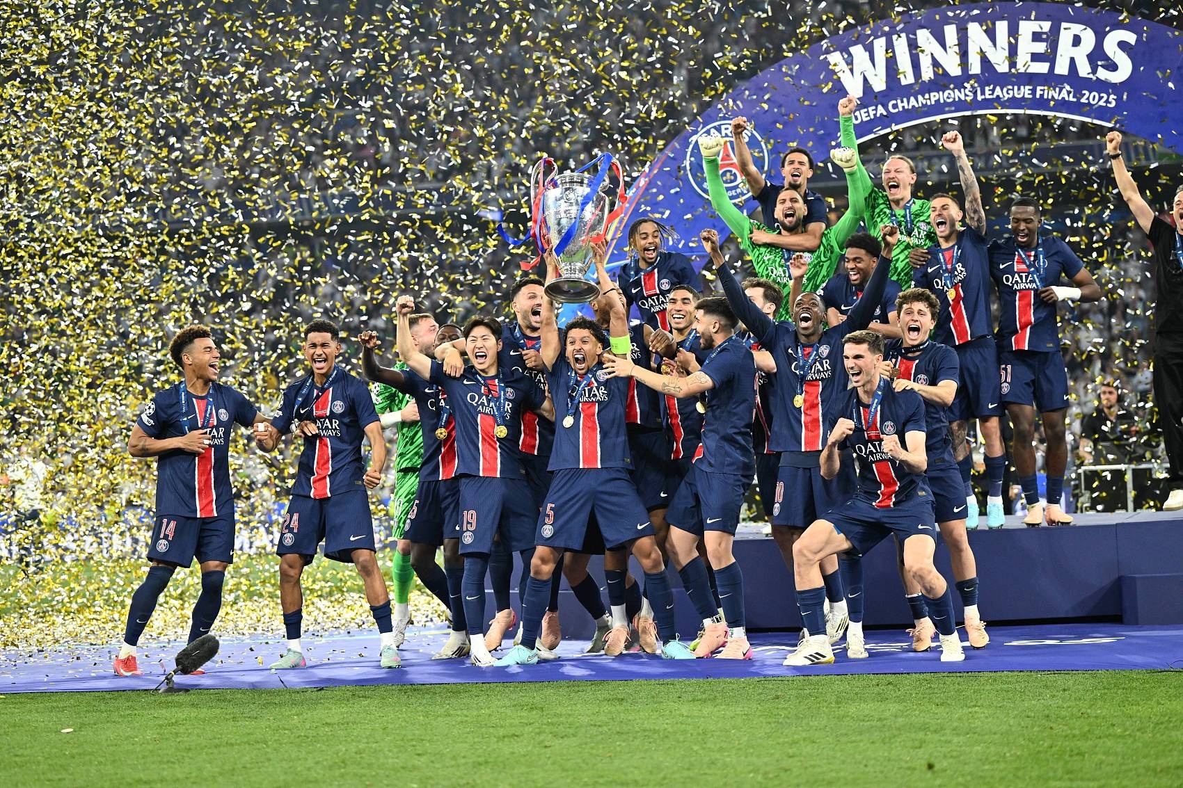 IM体育官方平台-皇马新援连续破门，引领球队夺冠