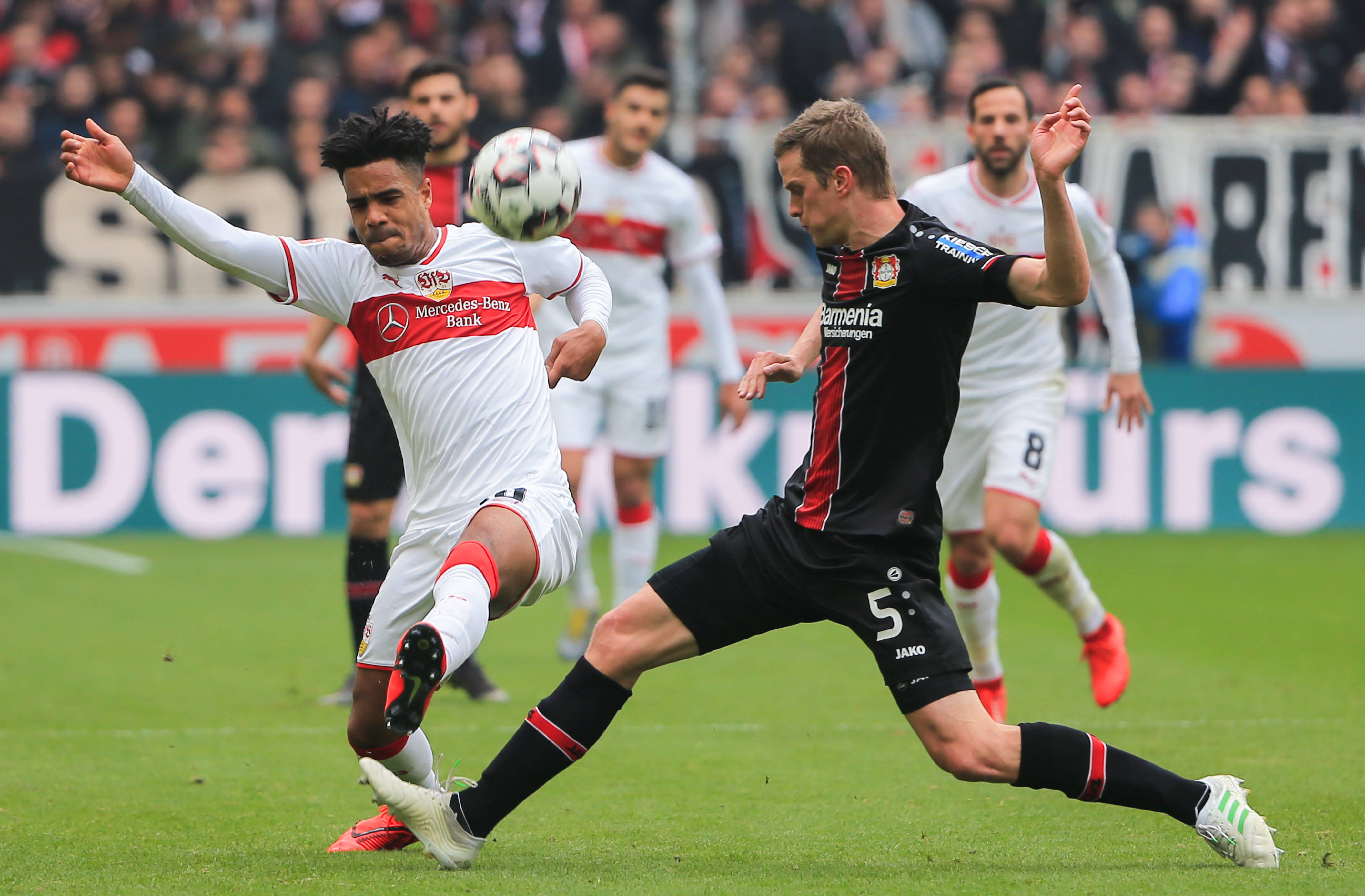 IM体育官方网-波鸿主场连扳两球，终结弗赖堡连胜纪录的简单介绍