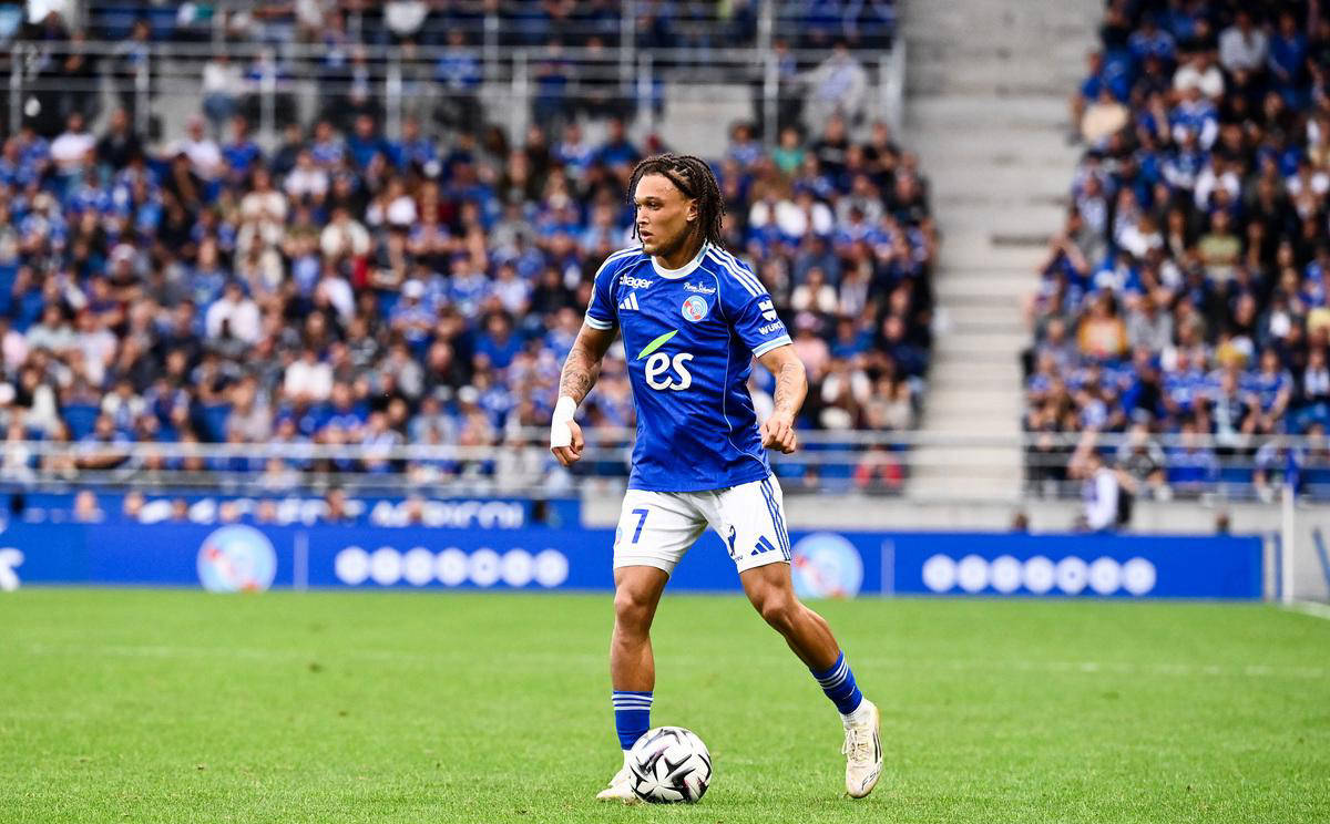 IM体育下载-包含帕尔马主场战胜对手,反击展开的词条