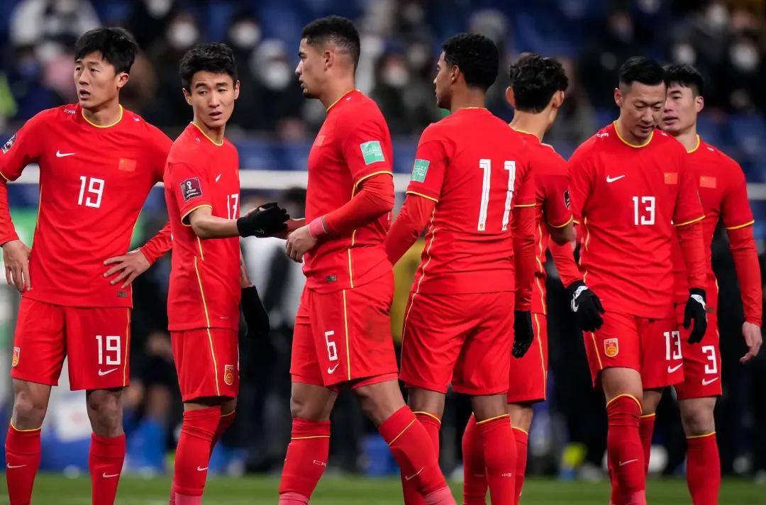 IM体育-包含球队主力中场因伤无缘出场,影响发挥的词条