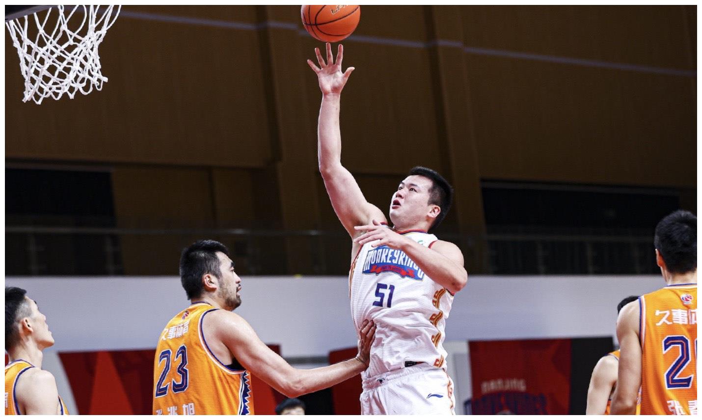 IM体育官方网站-小牛队锋线发挥稳定，球队目标向前看的简单介绍