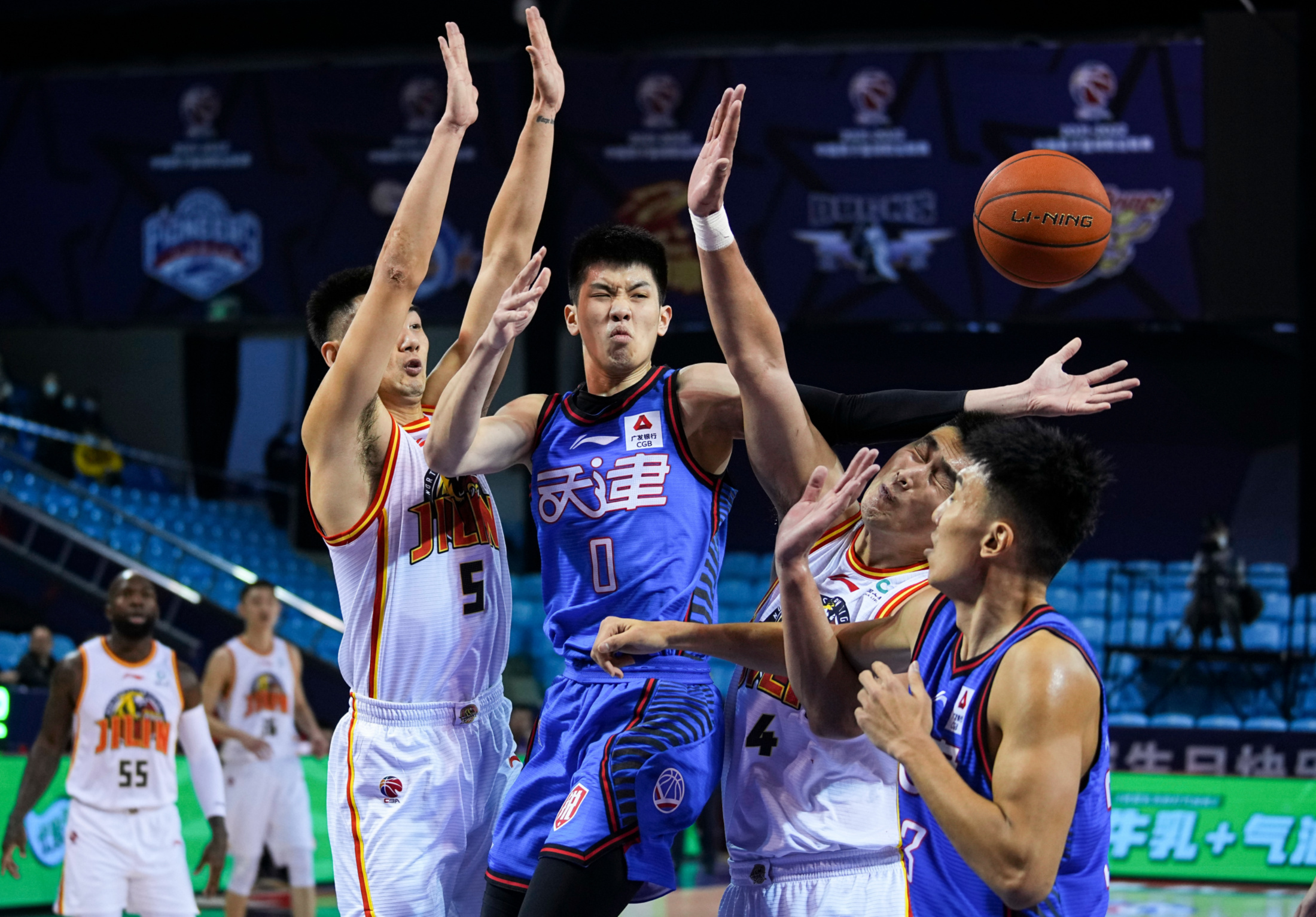 IM体育官方网-江苏队完胜吉林队，塔图姆状态火热的简单介绍