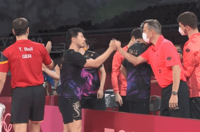 IM体育数据分析平台-德国队碾压英格兰队,马龙关键制胜