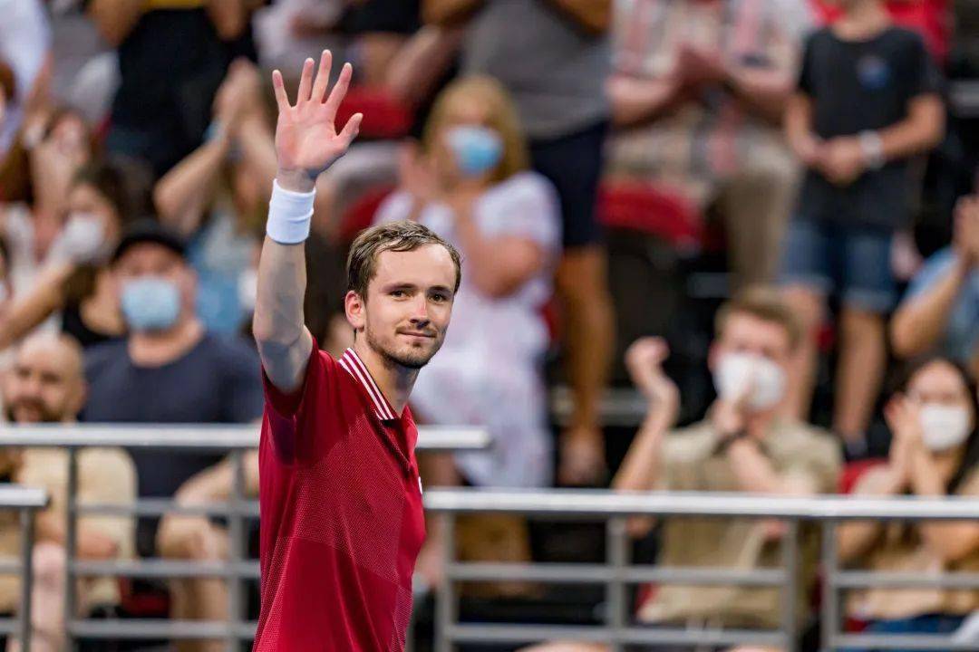 IM体育app-联合杯横扫法网，梅德韦杰夫扛起全队