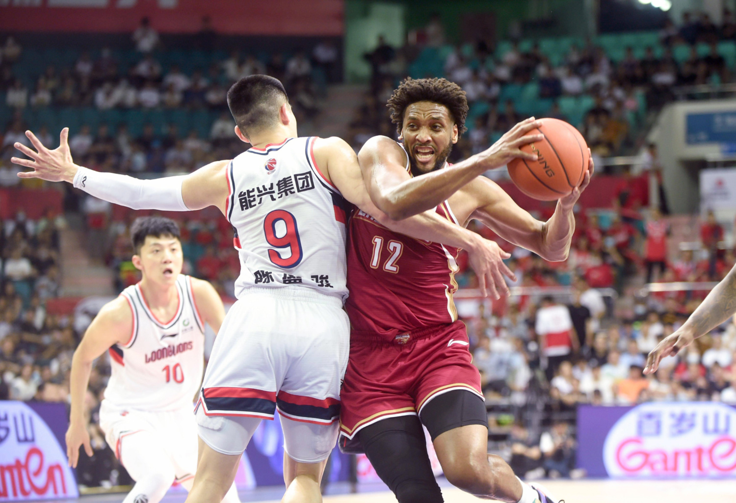 IM体育官网入口-掘金险胜山东队，塔图姆关键制胜