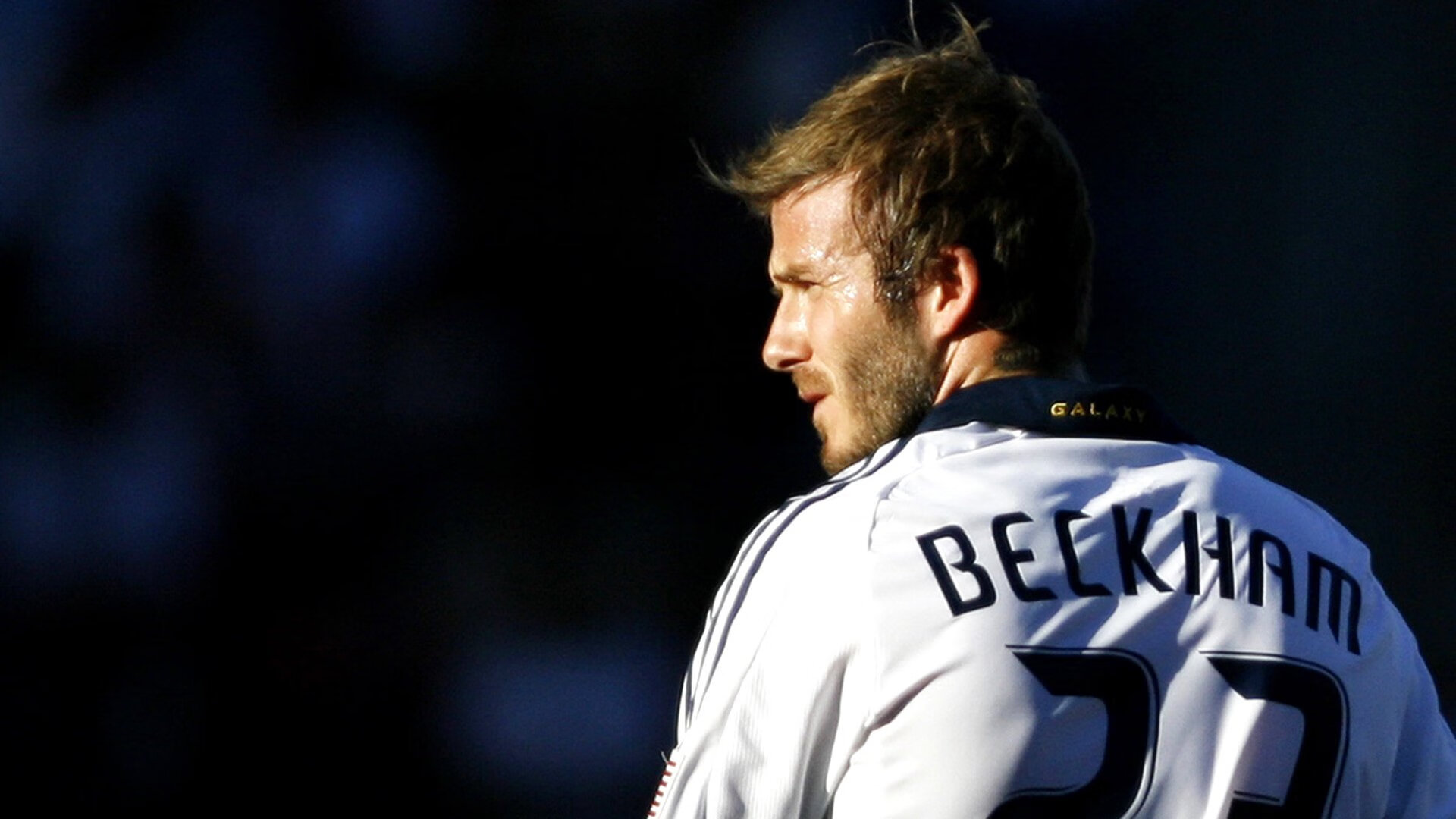 IM体育数据分析平台-欧冠淘汰赛之夜，莱万进攻端无人可挡